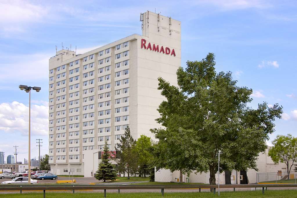Edmonton Inn And Conference Centre Exterior photo